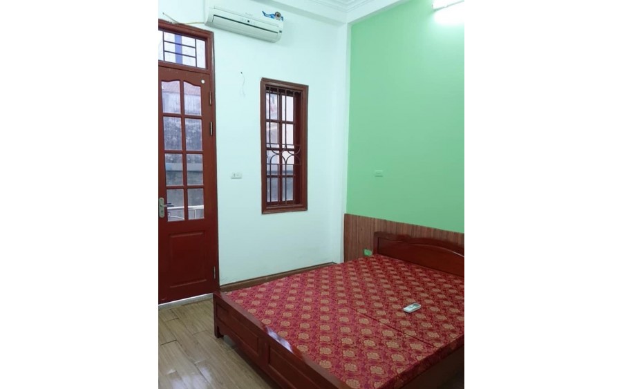 CHO THUÊ NHÀ MẶT NGÕ ĐỊNH CÔNG, HOÀNG MAI, 2.5 TẦNG, 42M, GIÁ CHỈ 7.5 TRIỆU, ƯU TIÊN GĐ TRẺ, DÀI HẠN, VÀO Ở LUÔN.